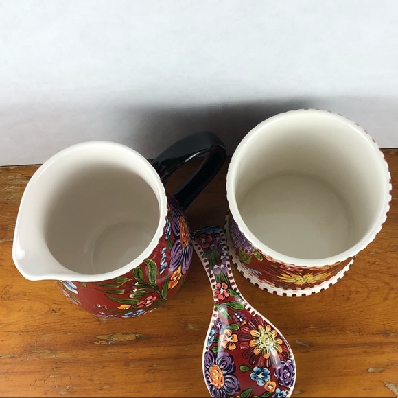 Dolly Parton Floral Kitchen Set - Picture 6 of 10